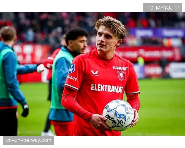 荷甲赛季最佳球员奖项竞争激烈 斯泰恩表现突出