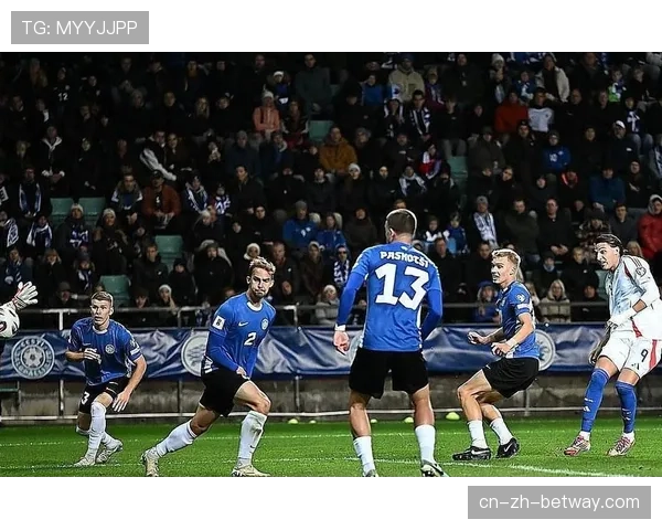 曼城边后卫内收频率增加 罗德里回撤中卫创造边锋一对一空间